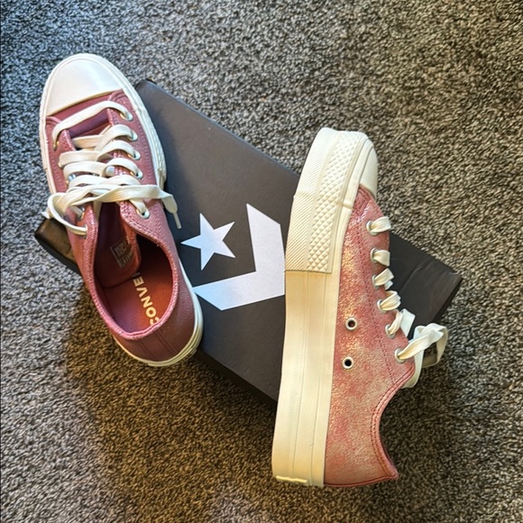 Converse Rose Glitter Platform Sneakers - Picture 4 of 5